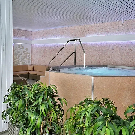 Hotel Wellness Orlík Kozarovice